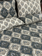Bedsheet 5 piece blue strip