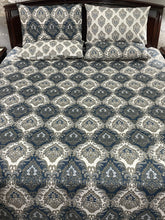 Bedsheet 5 piece blue strip