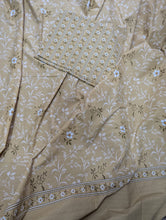 Comforter 6 pieces mustard floral with dedicated white