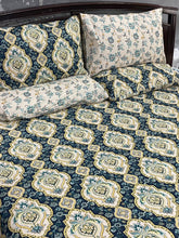 Bedsheet 5 pieces vibrant blue
