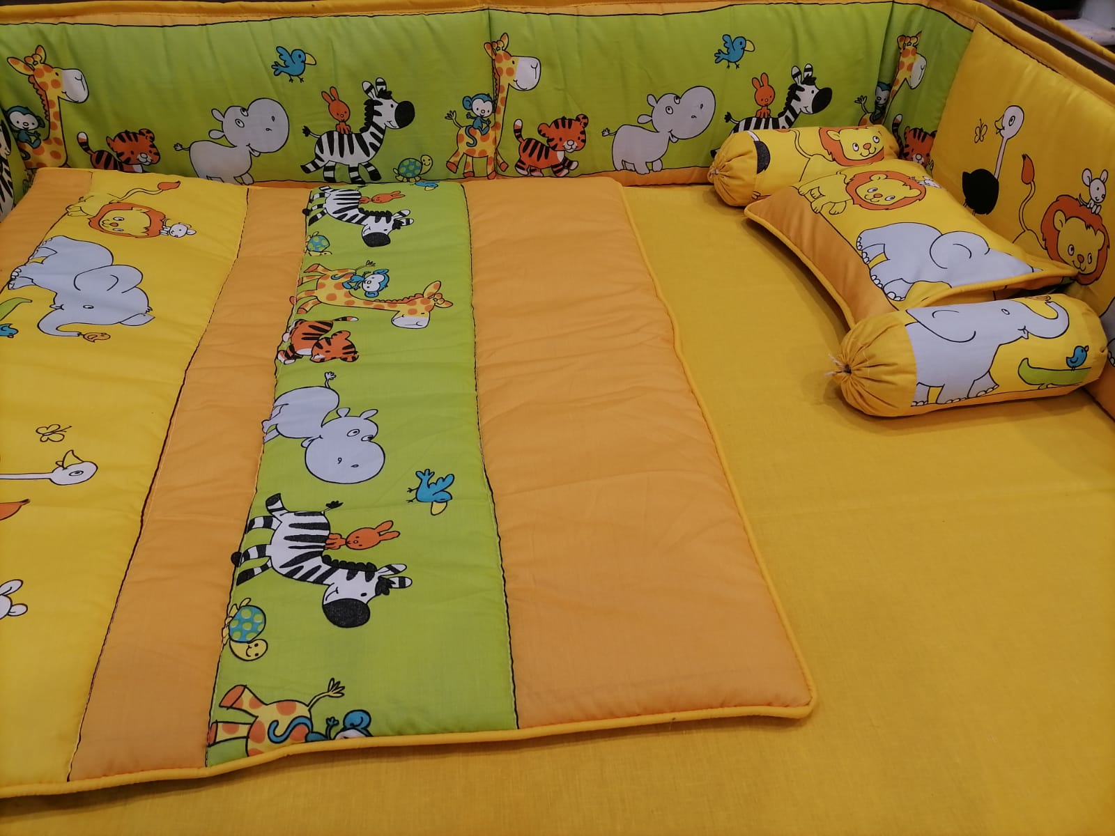 Crib Set DC-417